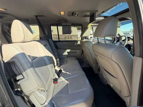 Used 2014 Honda Pilot Touring image 12