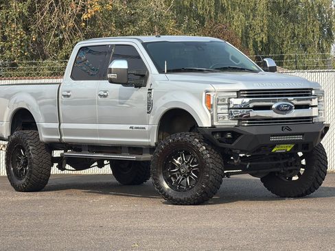 Used 2017 Ford F350 Lariat w/ Lariat Ultimate Package AWD/4WD image 2