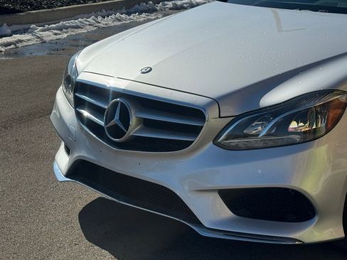 Used 2016 Mercedes-Benz E 350 E 350 Luxury image 22