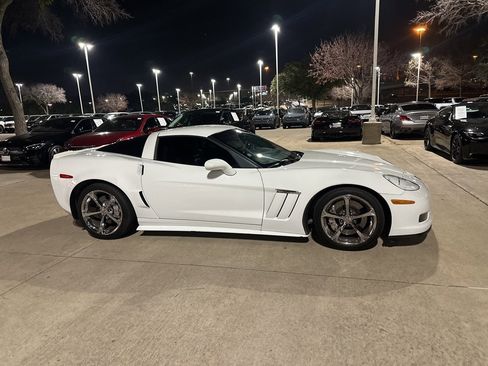Used 2013 Chevrolet Corvette Grand Sport w/ 3LT Preferred Equipment Group image 5