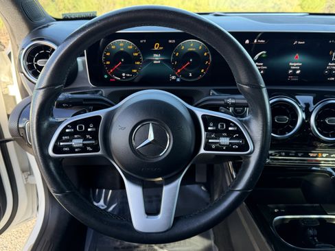 Used 2019 Mercedes-Benz A 220 image 21