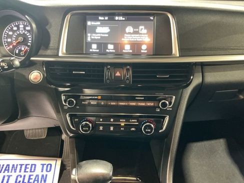 Used 2020 Kia Optima EX image 19
