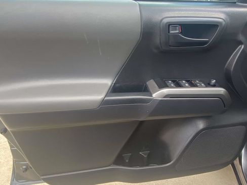 Used 2023 Toyota Tacoma SR5 RWD image 19