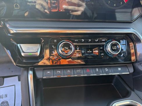 Used 2024 GMC Sierra 1500 Denali image 28