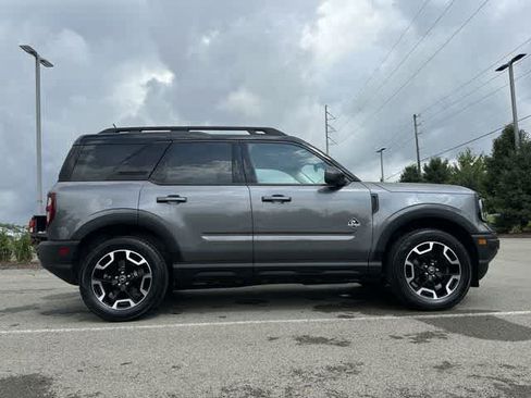 Used 2022 Ford Bronco Sport Outer Banks w/ Tech Package AWD/4WD image 3