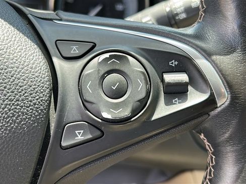 Used 2017 Buick Envision Essence w/ LPO, Hit The Road Package AWD/4WD image 15