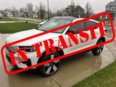 Used 2023 Volvo C40 P8 Recharge Plus w/ Climate Package image 1