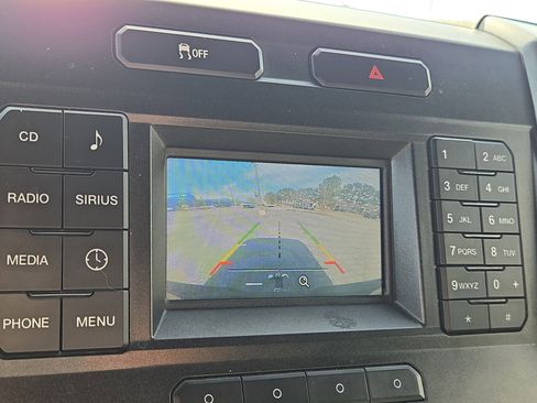 Used 2017 Ford F150 XLT w/ Trailer Tow Package image 29