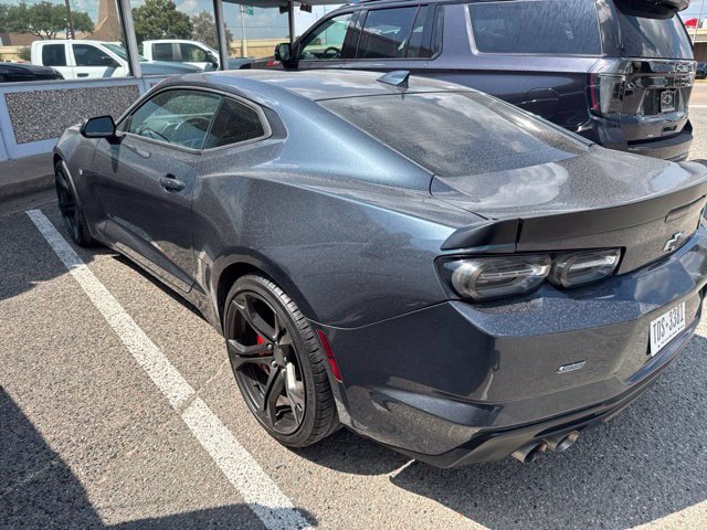 Used 2019 Chevrolet Camaro SS RWD image 3