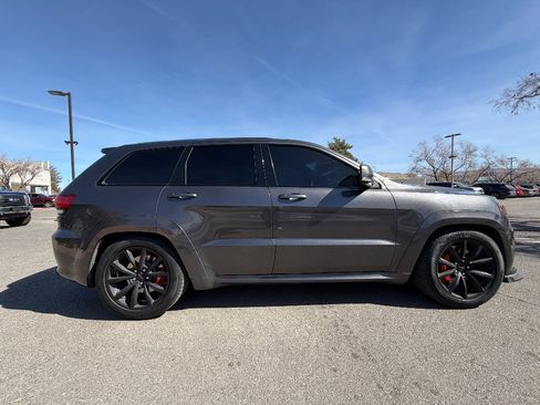 Used 2016 Jeep Grand Cherokee SRT image 5