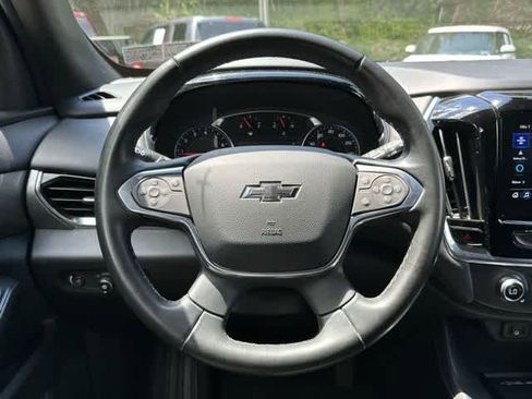 Used 2023 Chevrolet Traverse LT AWD/4WD image 7