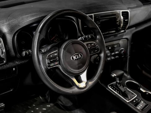 Used 2018 Kia Sportage LX FWD image 20
