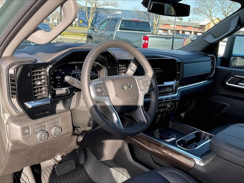 New 2026 Chevrolet Silverado 2500 LT w/ Trail Boss Package image 6