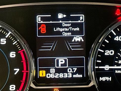 Used 2018 Subaru Forester 2.5i Touring AWD/4WD image 12