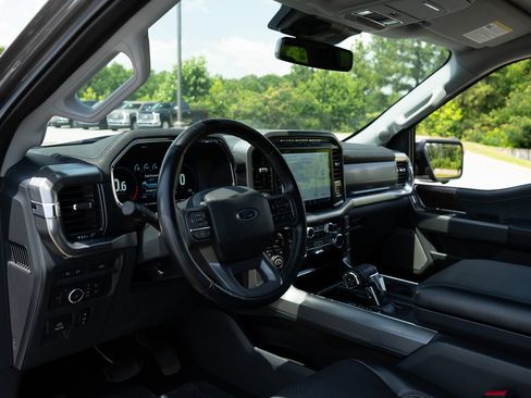 Used 2021 Ford F150 Lariat AWD/4WD image 13