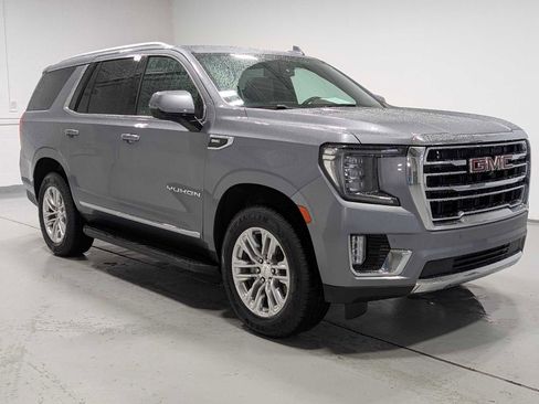 Certified 2022 GMC Yukon SLT w/ SLT Premium Package AWD/4WD image 6