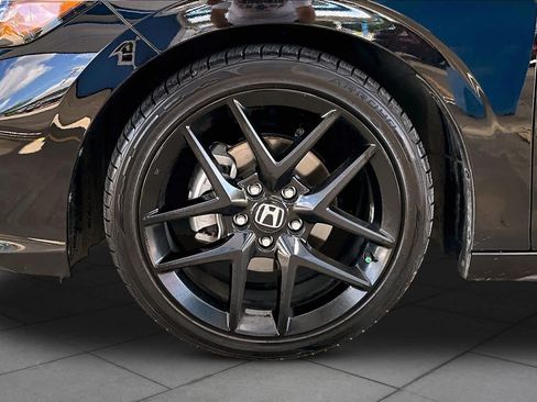 Used 2025 Honda Civic Sport image 11