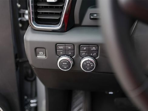 Certified 2025 GMC Sierra 2500 Denali w/ Denali Reserve Package image 18