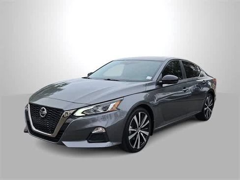 Used 2020 Nissan Altima 2.5 SR w/ Premium Package image 4