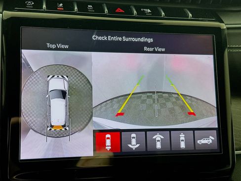 Used 2024 Jeep Grand Cherokee Limited w/ Luxury Tech Group II image 14