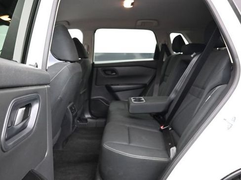Used 2024 Nissan Rogue S AWD/4WD image 24
