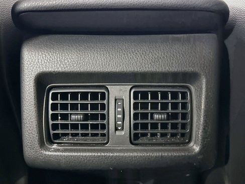 Used 2025 Toyota Camry SE w/ Convenience Package FWD image 36