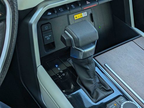 Used 2023 Toyota Tundra Capstone image 33