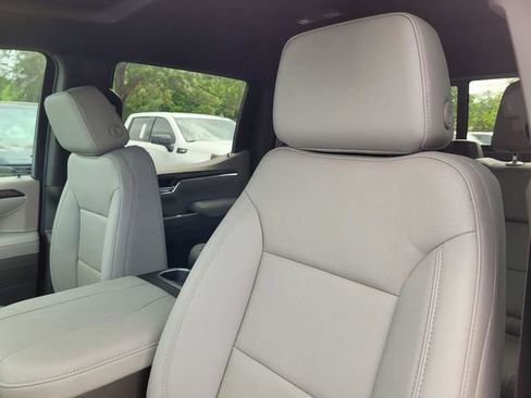 New 2026 GMC Sierra 1500 SLT AWD/4WD image 22