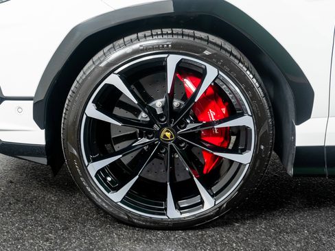 Used 2023 Lamborghini Urus S image 19