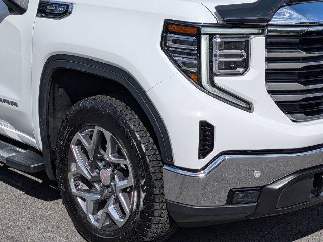 Used 2025 GMC Sierra 1500 SLT w/ SLT Premium Plus Package AWD/4WD image 2