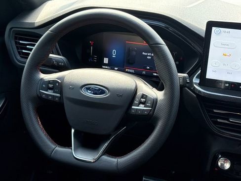 Used 2024 Ford Escape ST-Line w/ Tech Pack #1 FWD image 14