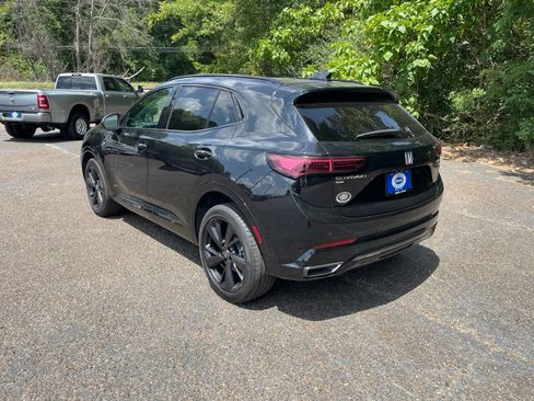 Used 2025 Buick Envision Sport Touring AWD/4WD image 3