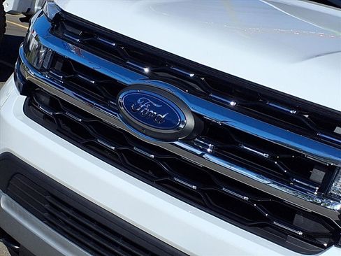 Used 2022 Ford Expedition Max Limited image 32