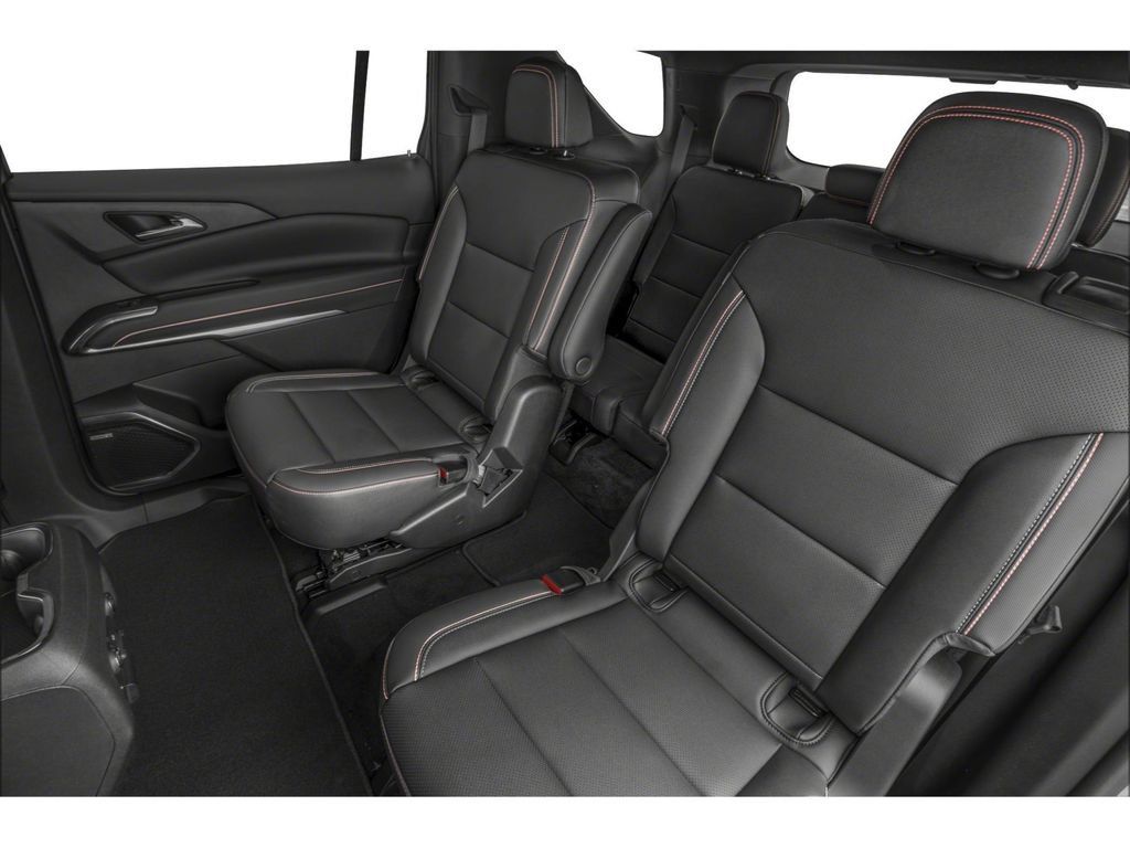 Used 2024 Chevrolet Traverse Z71 w/ LPO, Floor Liner Package AWD/4WD image 8