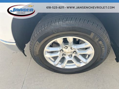 Used 2024 Chevrolet Silverado 1500 LT AWD/4WD image 32