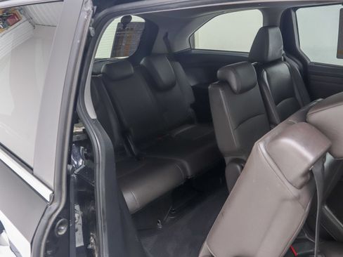 Used 2018 Honda Odyssey EX-L image 17