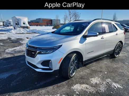 Used 2022 Chevrolet Equinox RS w/ RS Leather Package image 3