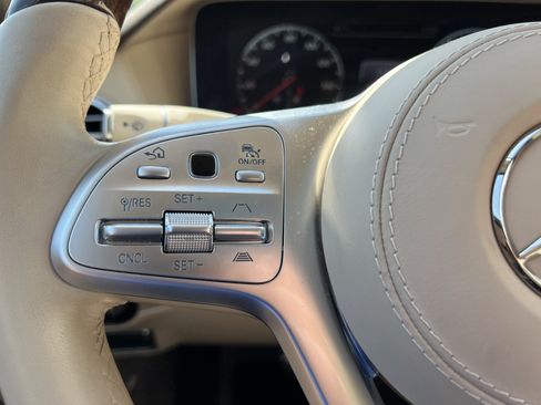 Used 2019 Mercedes-Benz S 560 Sedan image 19