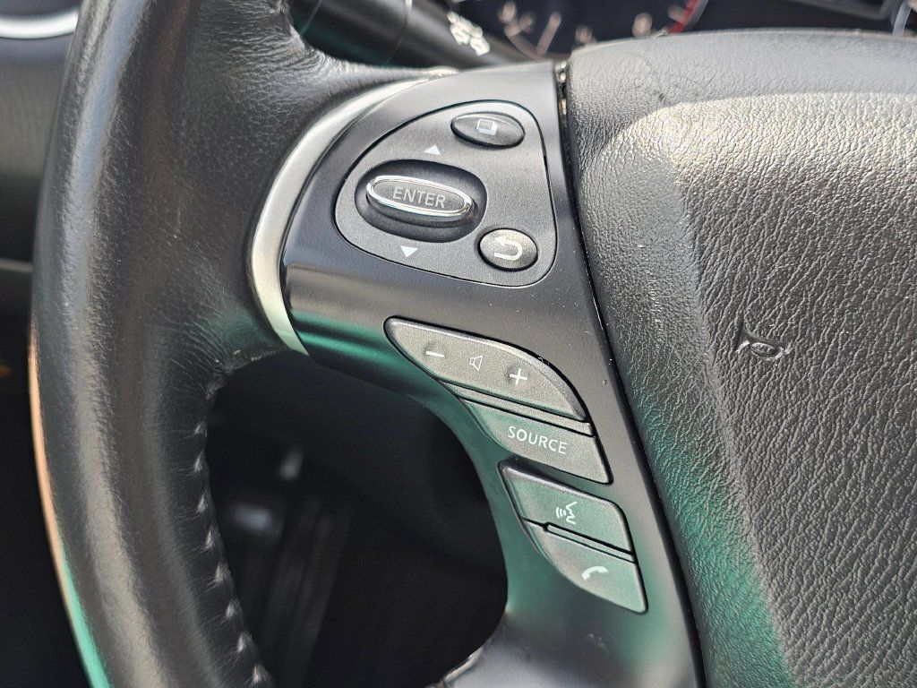 Used 2020 Nissan Pathfinder SL AWD/4WD image 28
