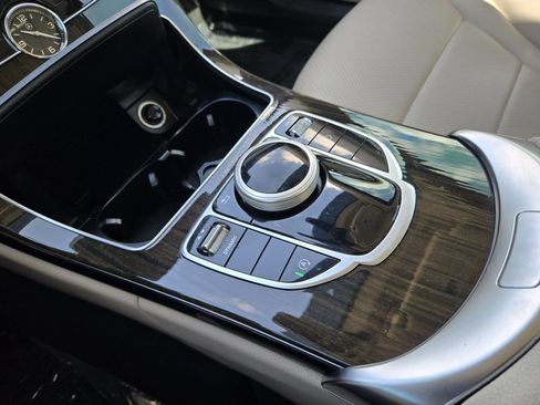 Used 2021 Mercedes-Benz C 300 Sedan image 19