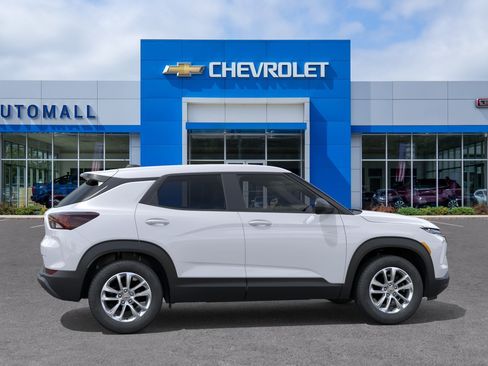 New 2026 Chevrolet TrailBlazer LS w/ LS Convenience Package AWD/4WD image 5