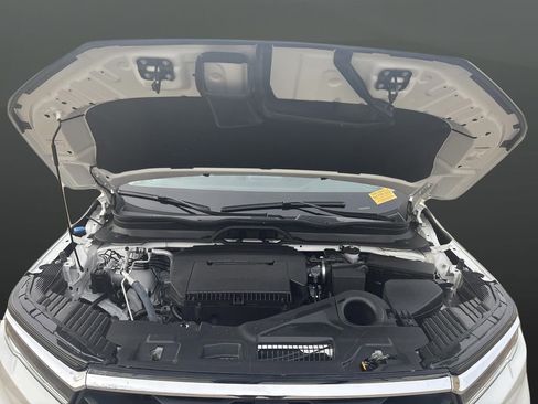 Used 2025 Honda Pilot EX-L image 37