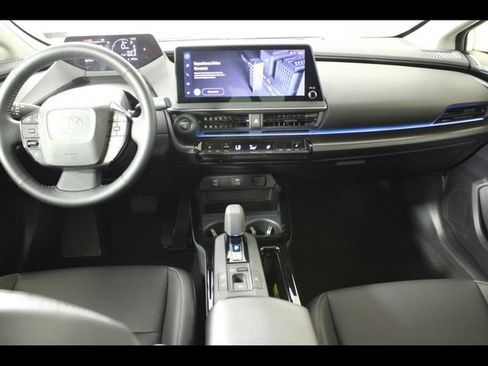 Used 2025 Toyota Prius AWD image 15