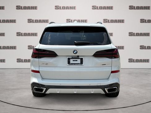 New 2026 BMW X5 xDrive40i w/ M Sport Package AWD/4WD image 4