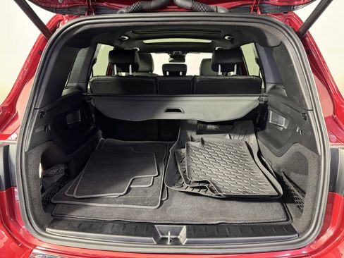 Certified 2025 Mercedes-Benz GLB 250 4MATIC image 19