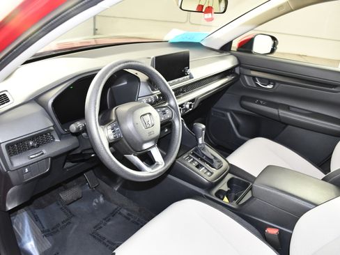 Certified 2025 Honda CR-V LX image 2