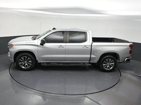 Used 2022 Chevrolet Silverado 1500 RST w/ Convenience Package II RWD image 17