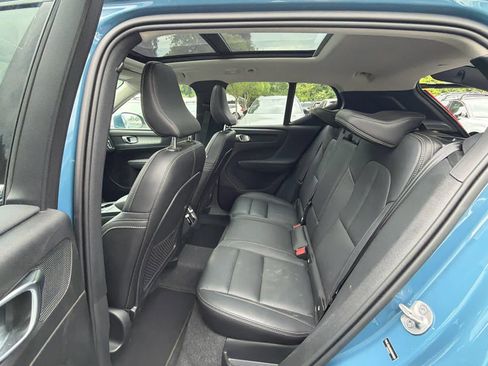 Used 2025 Volvo XC40 B5 Core AWD/4WD image 23