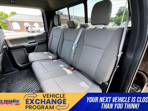 Used 2018 Ford F150 XLT w/ Equipment Group 302A Luxury AWD/4WD image 21