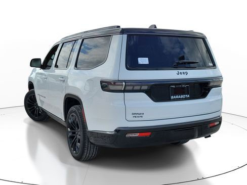 New 2026 Jeep Grand Wagoneer Summit AWD/4WD image 4